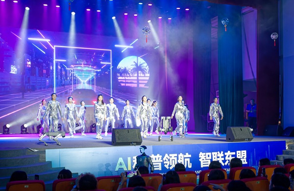 งาน “คืนวันวิทยาศาสตร์จีน-อาเซียน” ประจำปี 2025 จัดขึ้นที่เมืองหนานหนิง