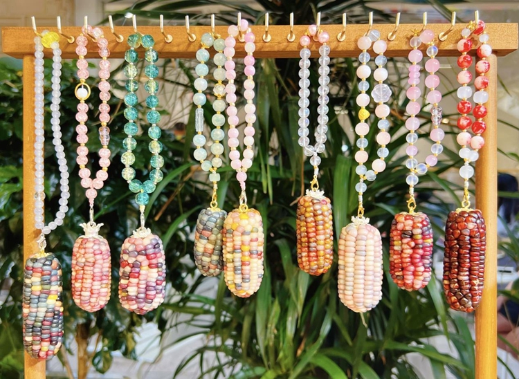 ข้าวโพดประดับนำความมั่งคั่งมาสู่เกษตรกรในมณฑลยูนนาน ทางตะวันตกเฉียงใต้ของจีน