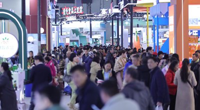 ผู้แทนทั่วโลกเสาะหาความร่วมมืออุตสาหกรรมสีเขียวที่งานเอ็กซ์โปจีน