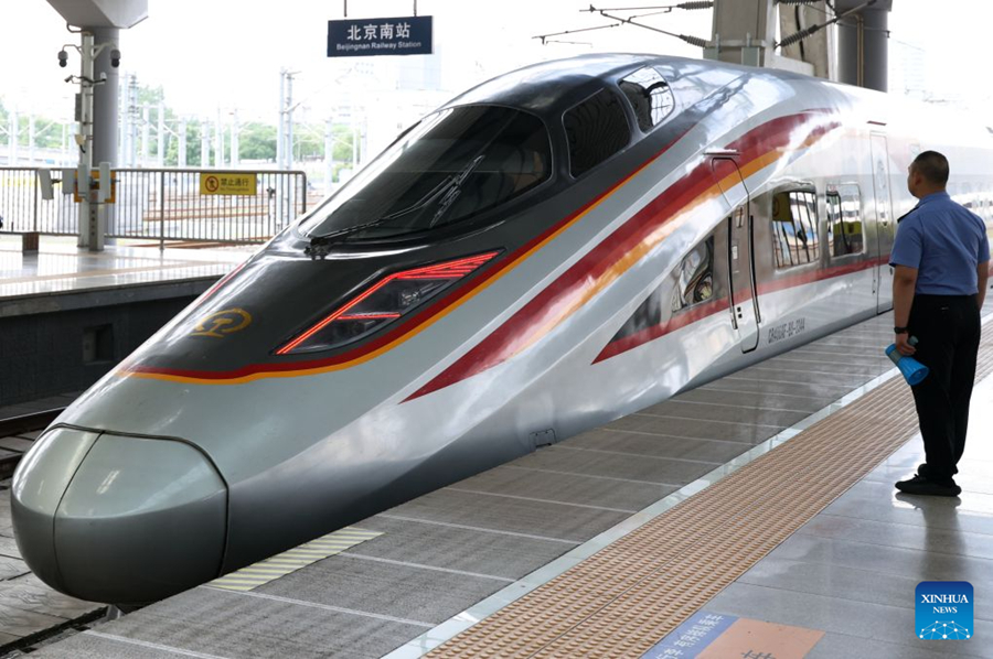 รถไฟความเร็วสูงปักกิ่ง-เซี่ยงไฮ้ : ฉลองครบรอบ 15 ปีแห่งการให้บริการ