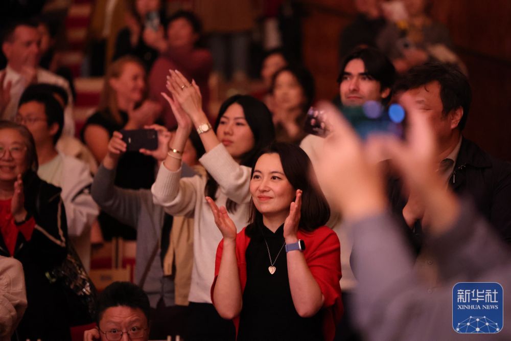 “งานกาล่าโอเปร่าสุดยิ่งใหญ่  เสียงประสานตะวันออก–ตะวันตก” จัดแสดงที่ซิดนีย์โอเปร่าเฮ้าส์