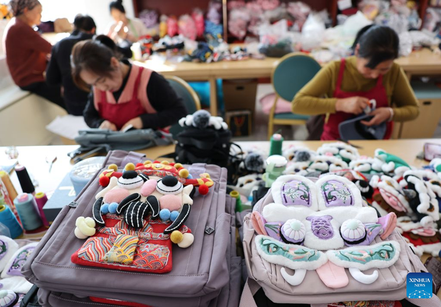 งานหัตถกรรมมรดกภูมิปัญญาทางวัฒนธรรม: ส่งเสริมการจ้างงานในหนิงเซี่ย ทางตะวันตกเฉียงเหนือของจีน